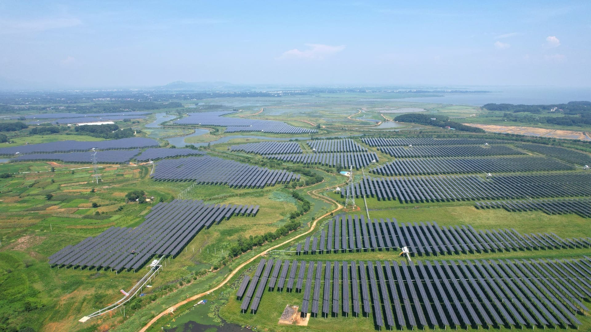 宿松高岭100MW渔光互补项目