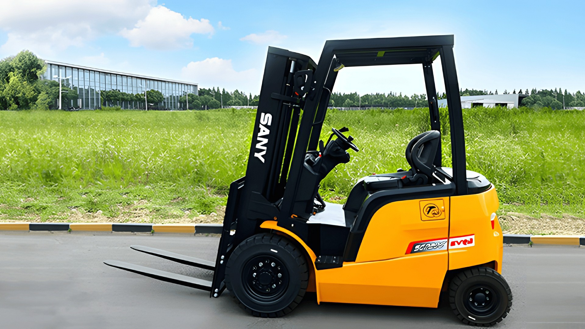 三一 · 电动叉车