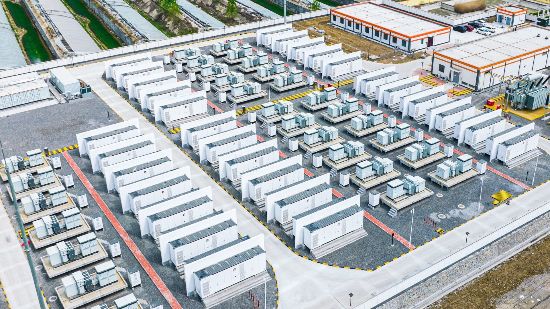 台儿庄100MW/200MWh电网侧储能电站