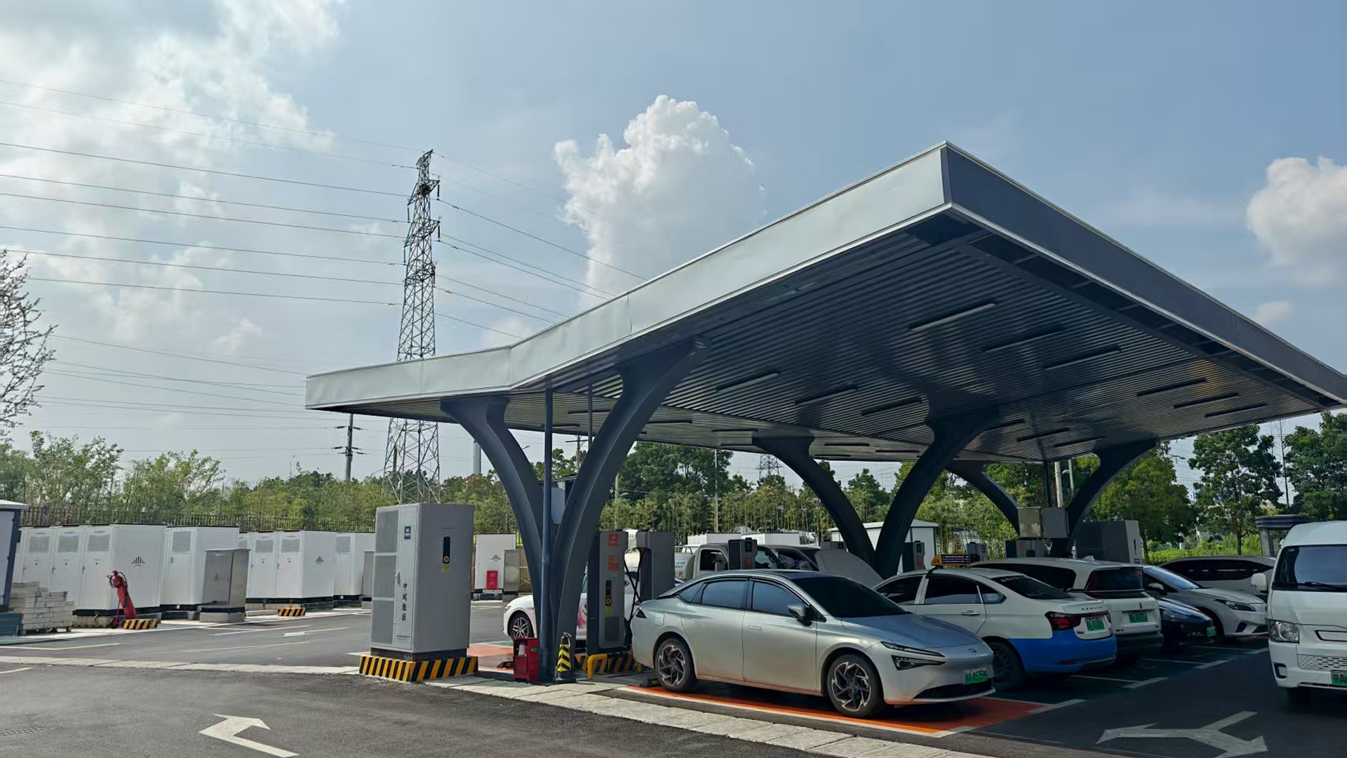 武汉中城幸福阳光-光储充充电站