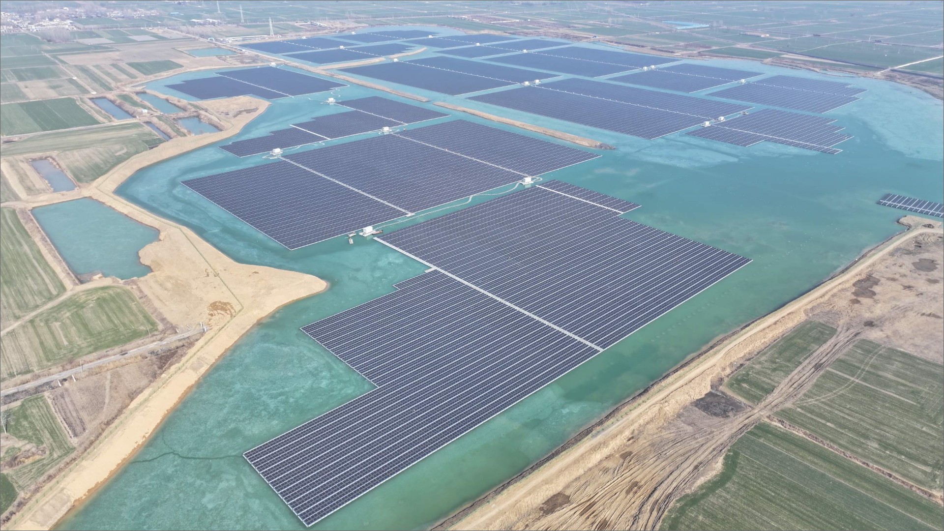 安徽淮北90MW漂浮电站