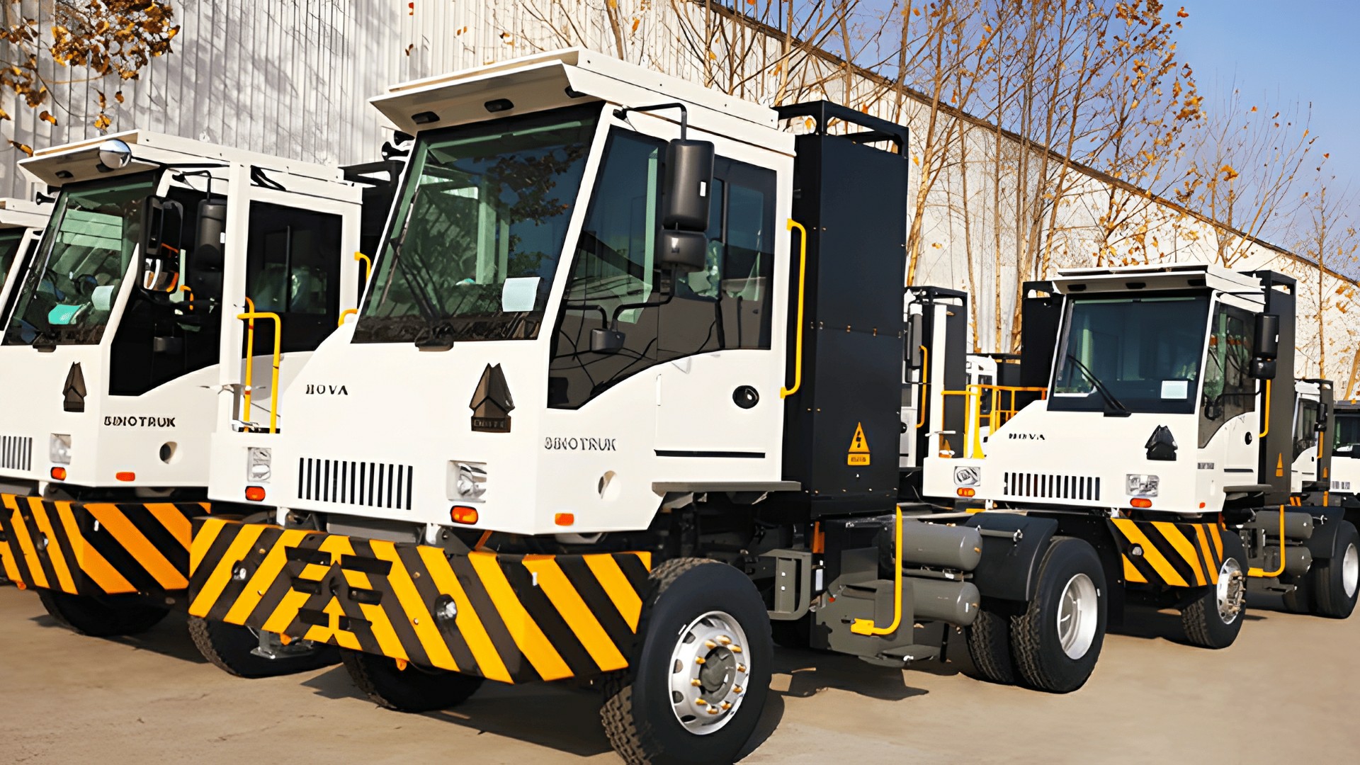 中国重汽 · HOVA重卡牵引车